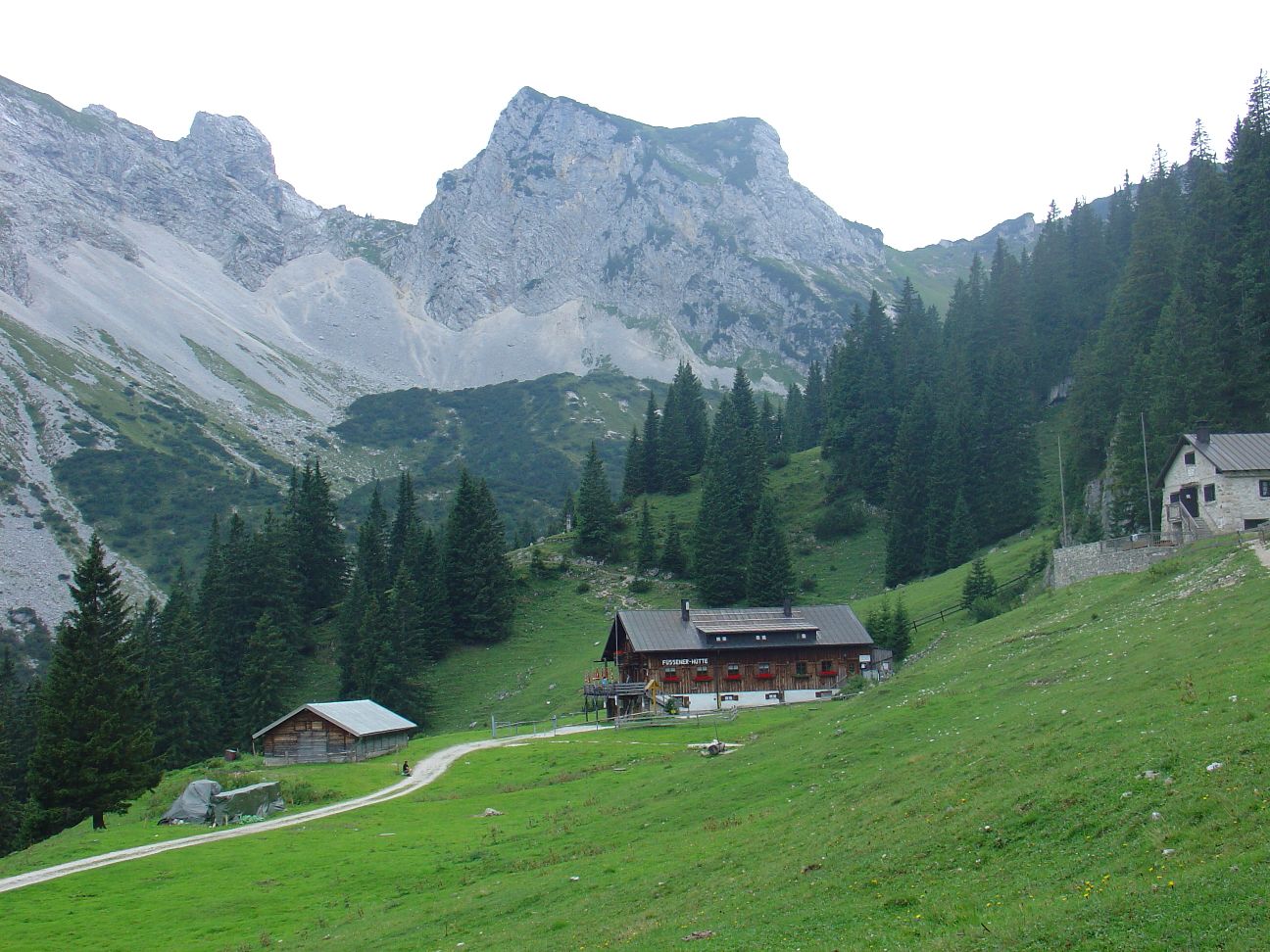 Füssener Hütte von Otto-Mayr-Hütte